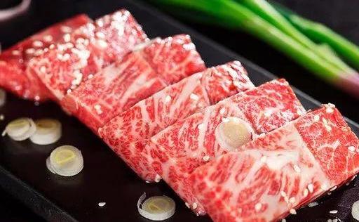 餐饮店长考核员工评价怎么写，老板必看的写餐饮员工意见的注意事项