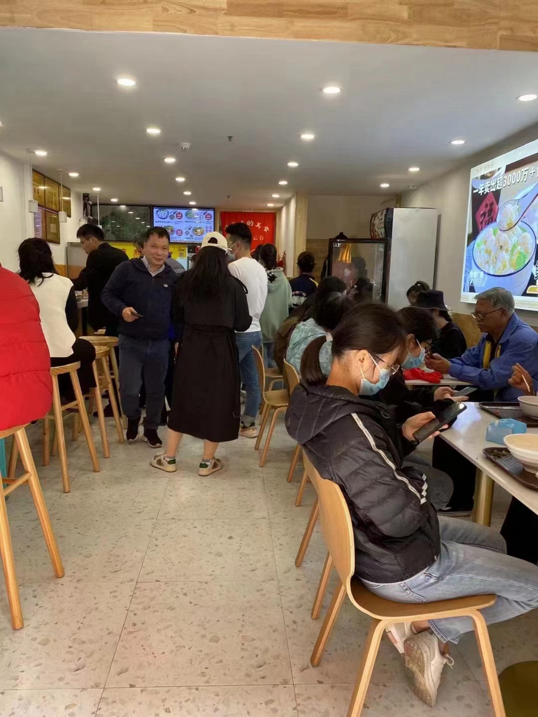 开餐饮店流程步骤，郑嫂广雅介绍餐饮创业开餐厅的流程