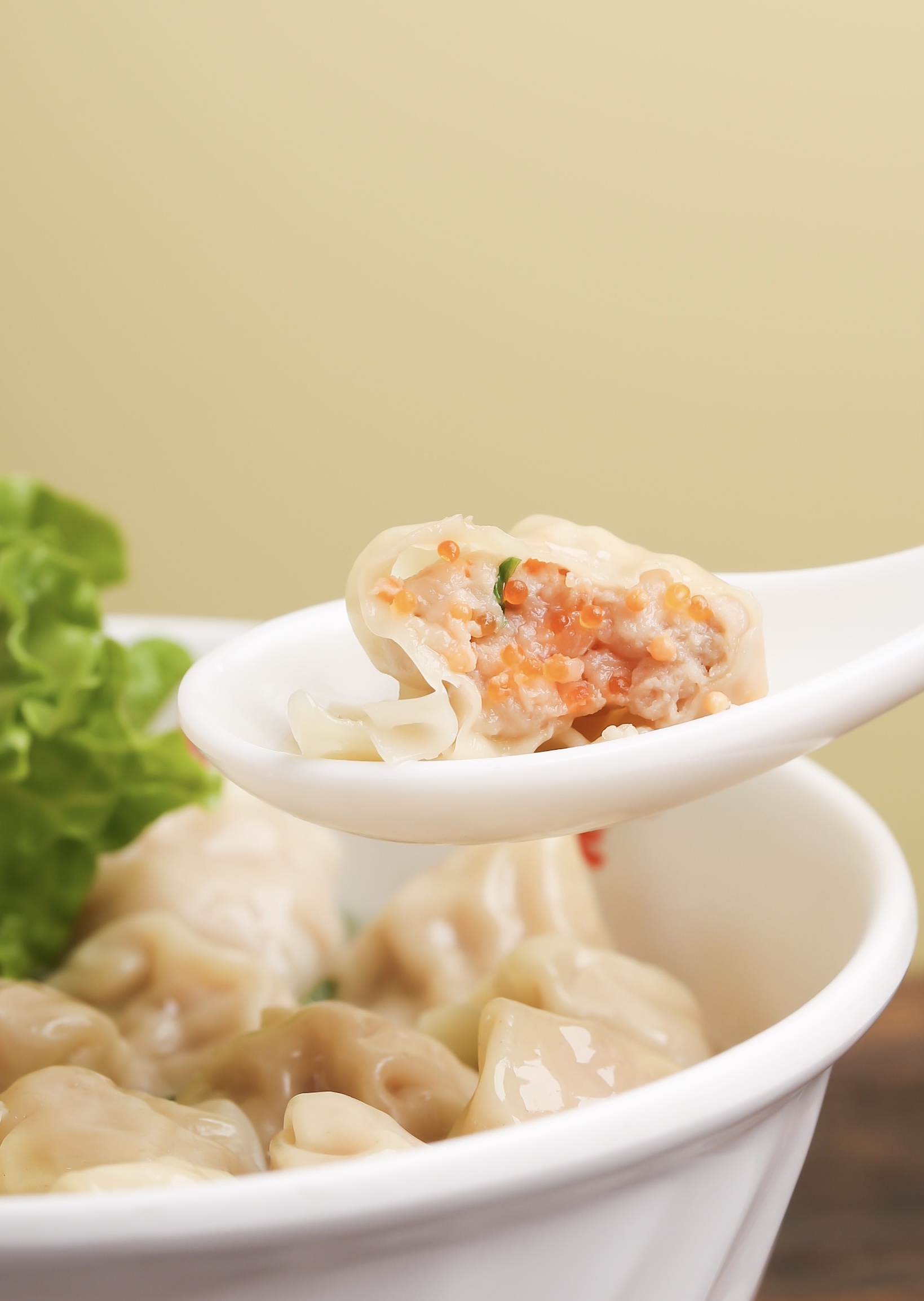 餐饮店铺经营不好如何调整，郑嫂广雅云吞教你一招改善餐厅生意