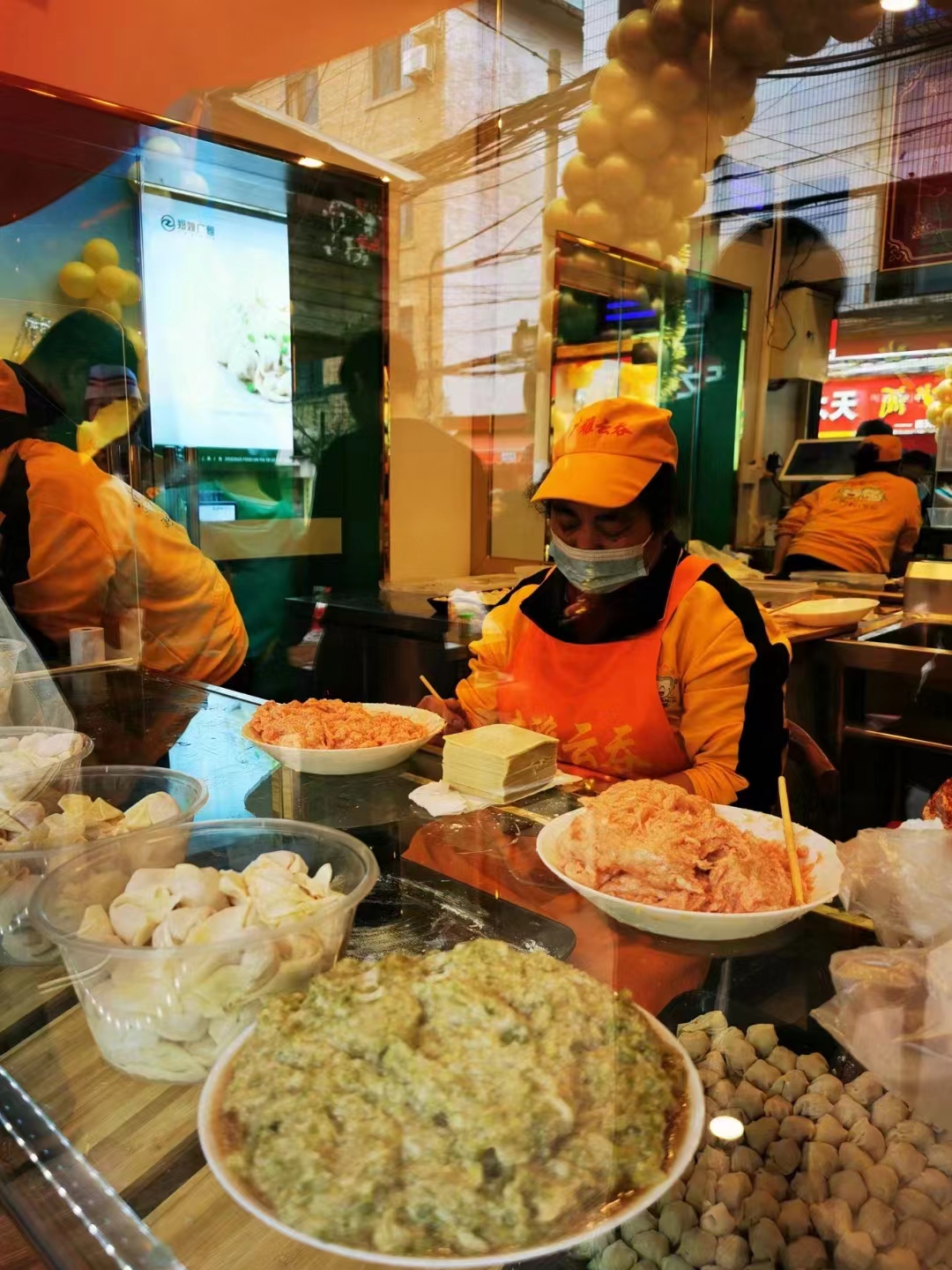 餐饮宣传方式，郑嫂广雅云吞介绍新餐饮品牌推广五大传播方式