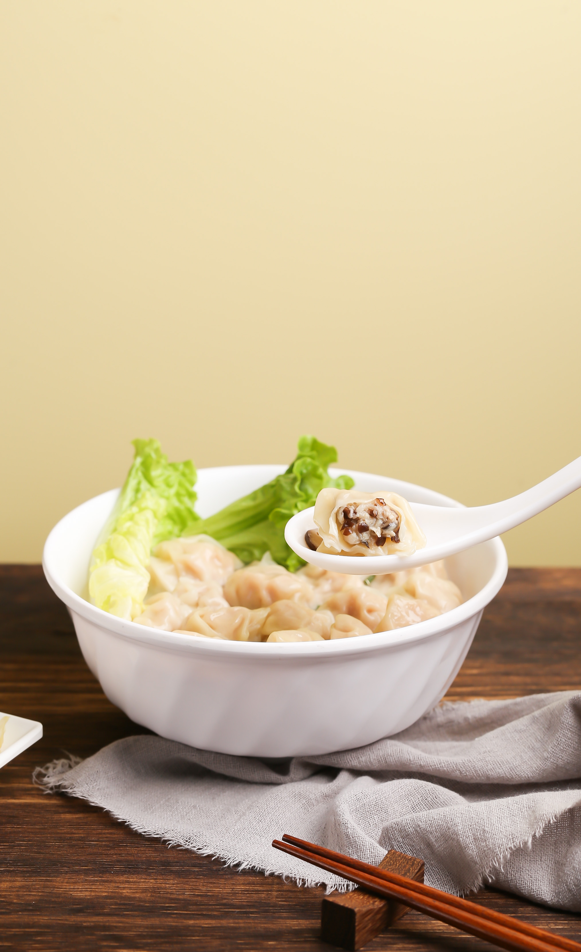 美食档口注意事项有哪些，新手开一家小吃店需要注意的五大事项