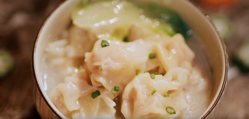 广式云吞馅用什么肉好吃加什么怎么调，广雅云吞教你早餐云吞这样做营养高味道好