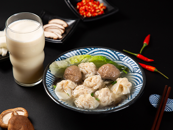 鲜肉馄饨馅儿怎么调好吃煮多长时间，广雅分享美味营养的鲜肉馄饨的做法