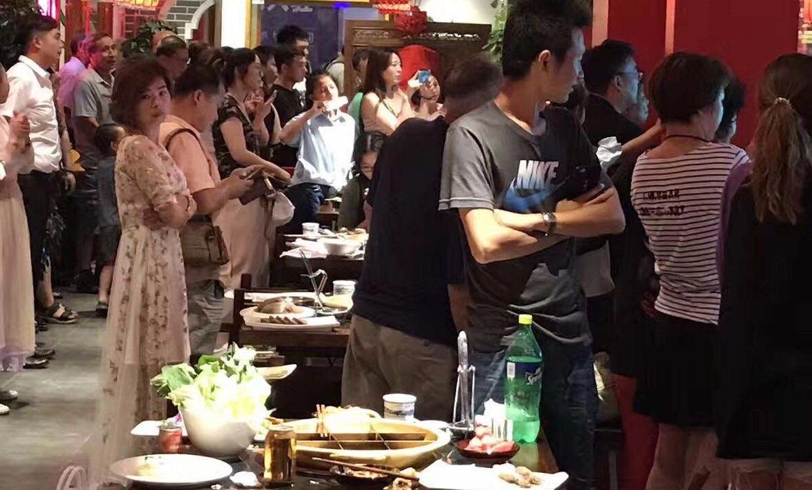 餐饮生意不好了该怎么改善，餐厅没生意试试这三个扭转盈亏的方法