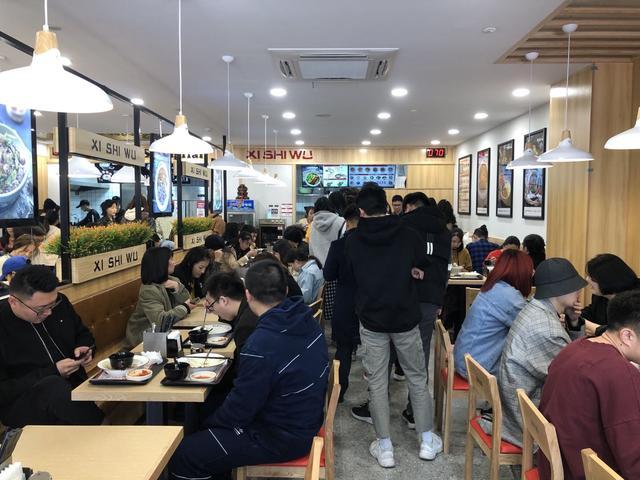 餐饮怎样留住顾客，餐饮店想留住顾客这几点一定要注意